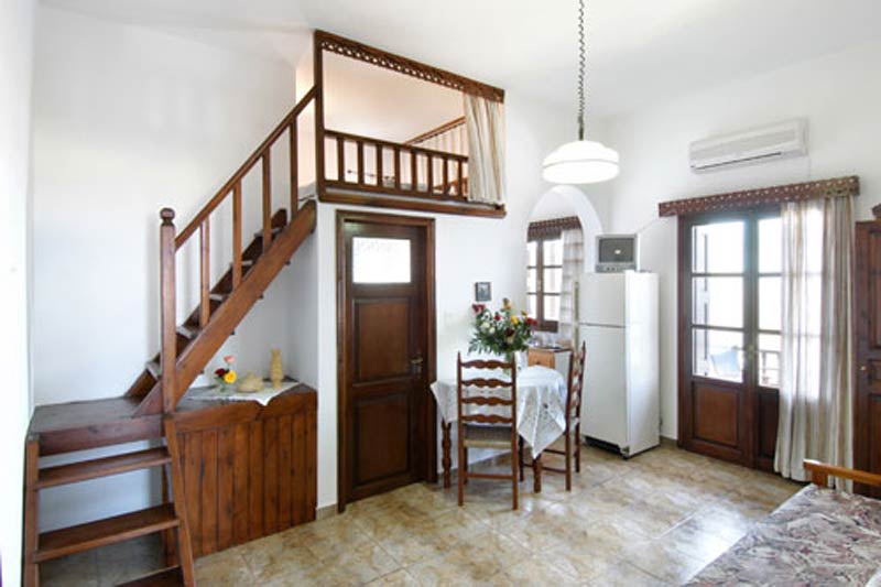 The Vivamare Traditional Studios at Astipalaia