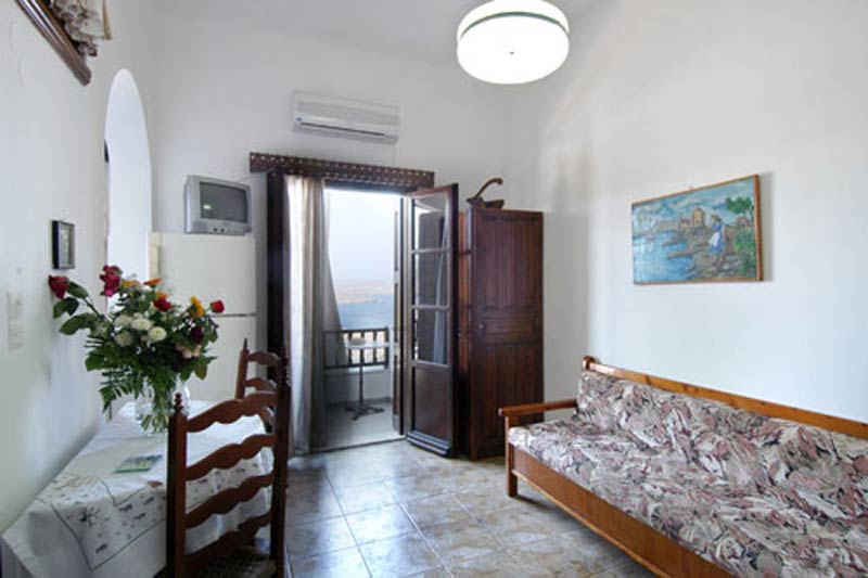 The Vivamare Traditional Studios at Astipalaia