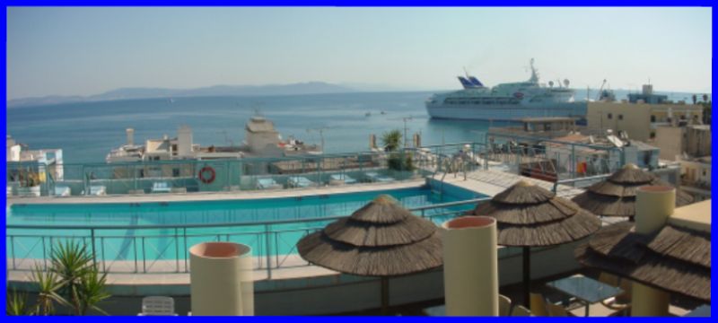 A view of the harbour and the swimming pool on the roof